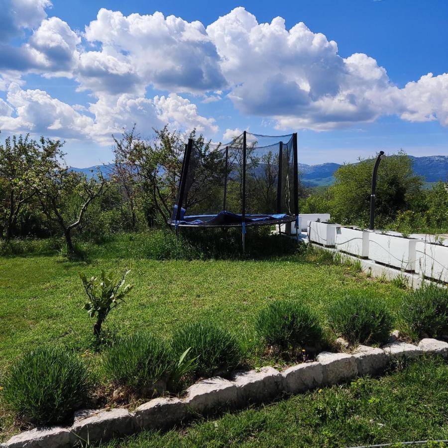 Villa Casa Di Oliva-House With Heated Pool & Jacuzzi In Trilj, Croatia Exterior foto